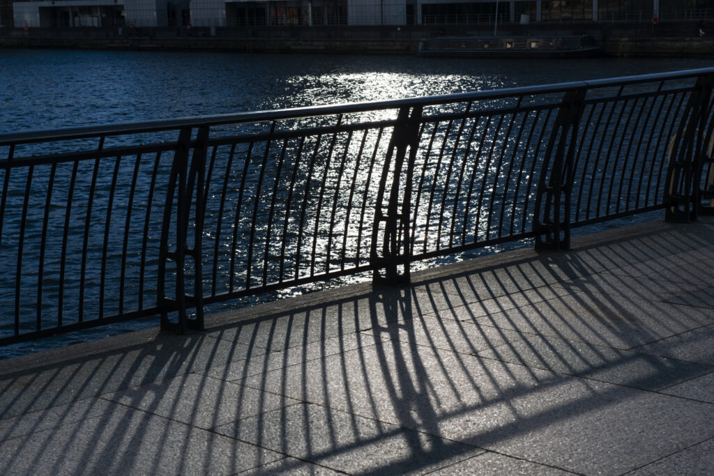 shadows-made-by-daylight-city-with-architecture